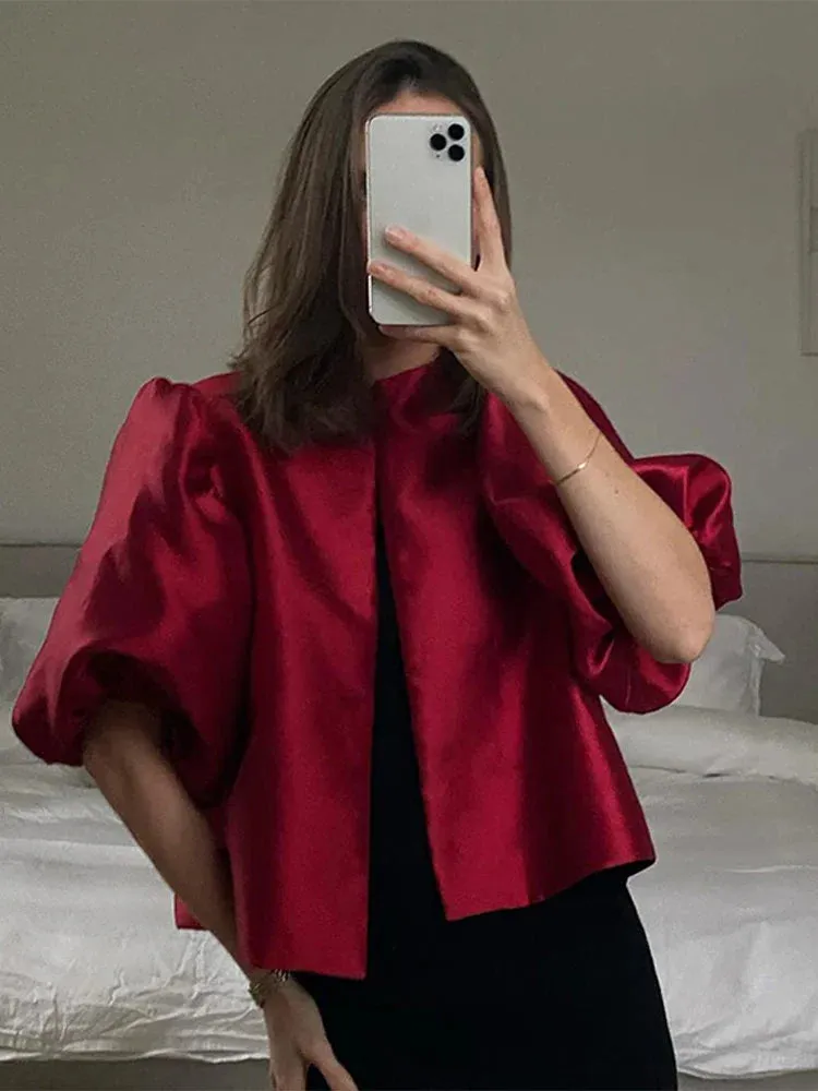 Anna - Elegant bell sleeve blouse