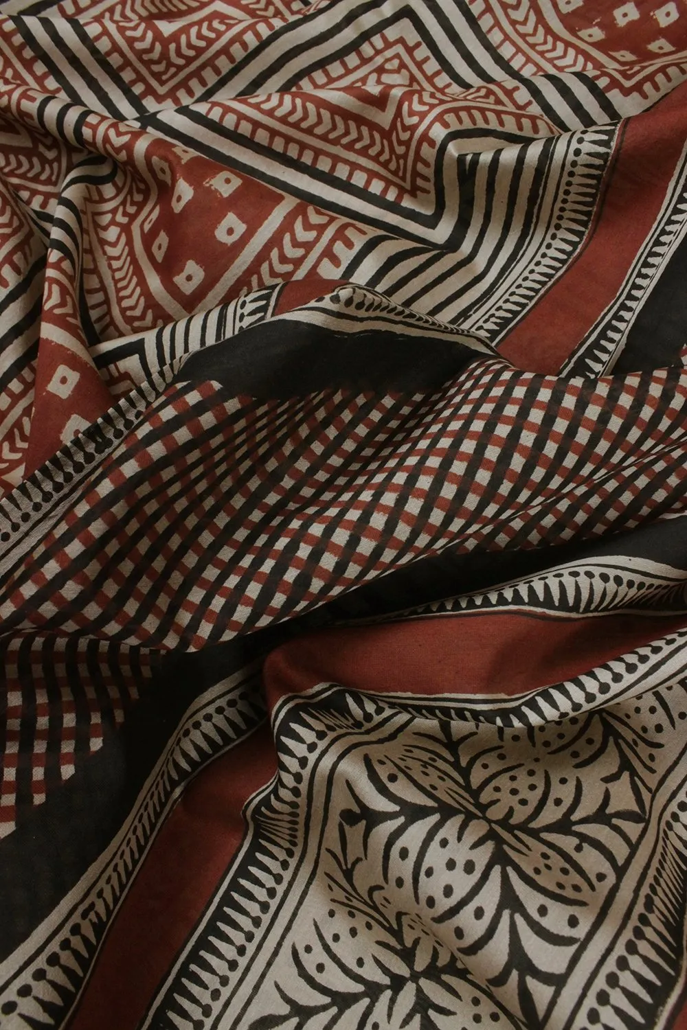 Boxed Patterned Rust Red Ghicha Border Chanderi Saree