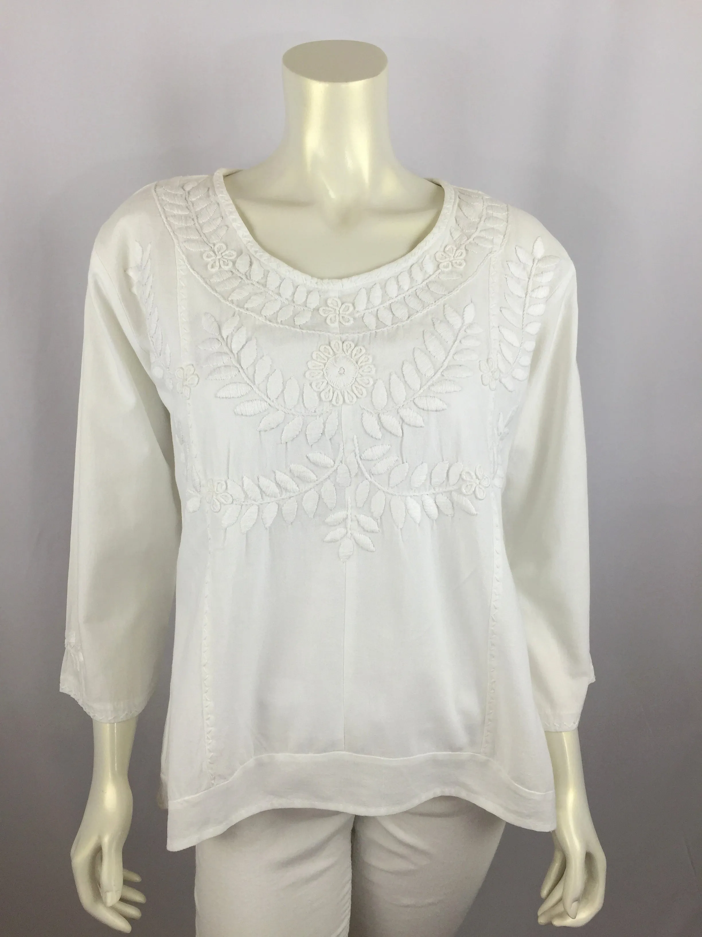 Clavel Crisp White Blouse