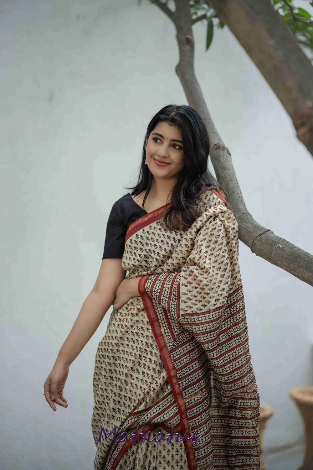 Cream with Little Florets Block Printed Silk Cotton saree